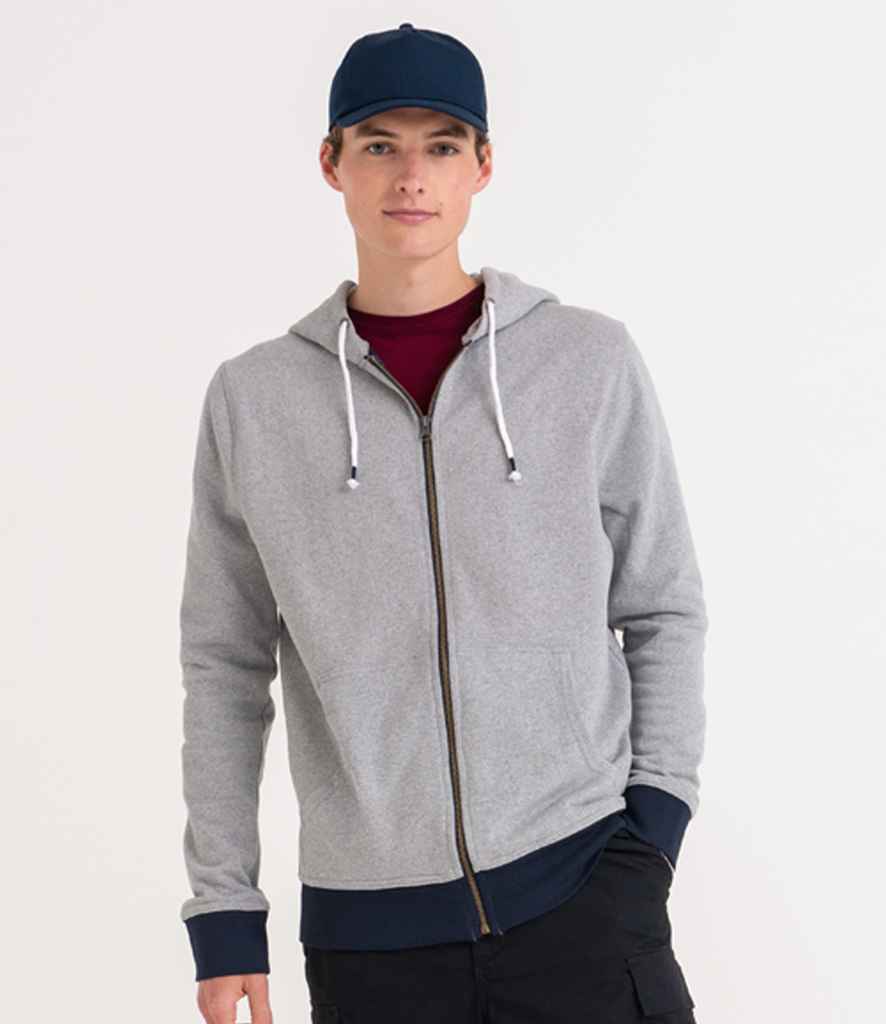 EA051 Heather Grey/Navy Model